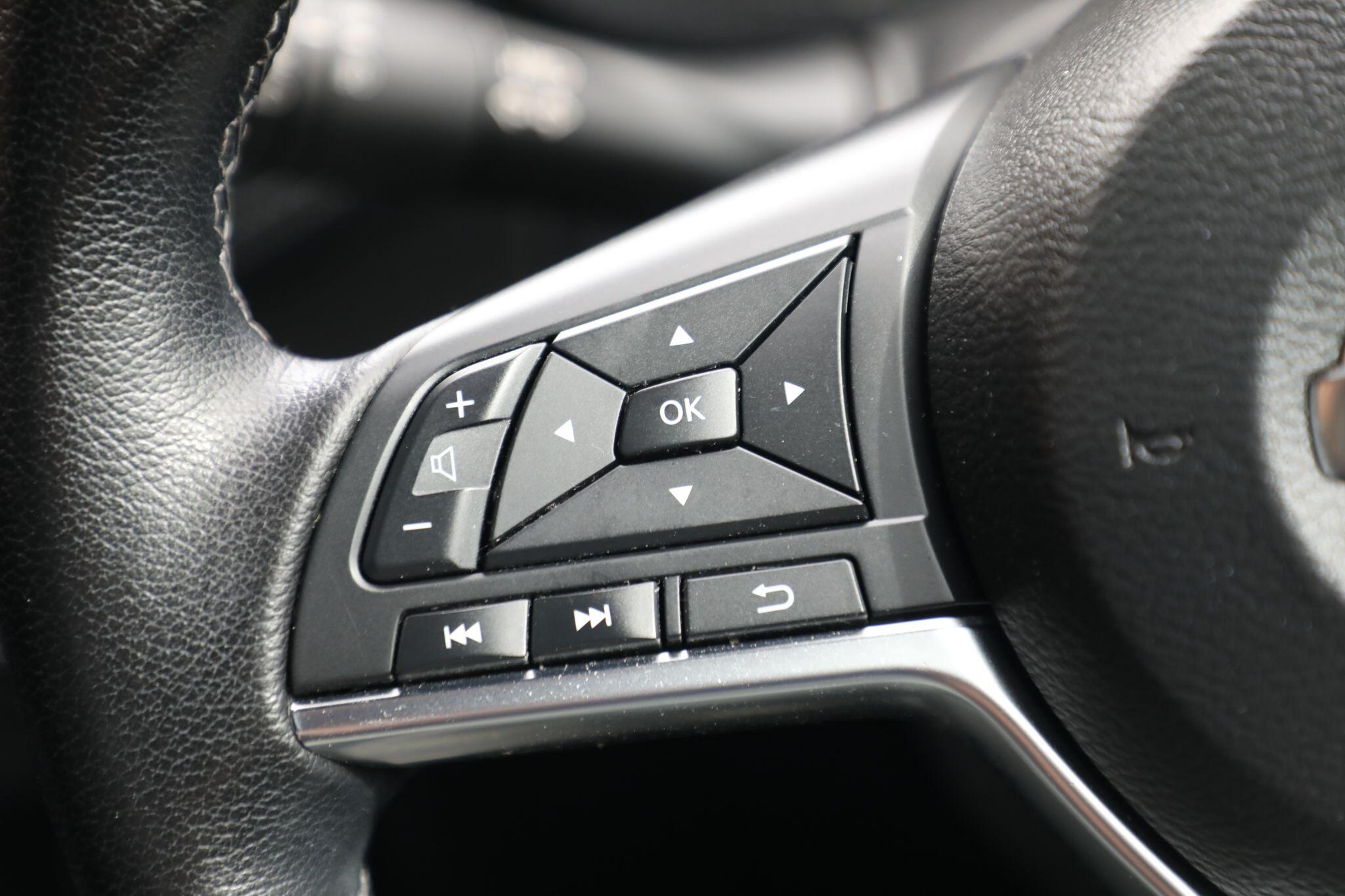 Large vehicle image